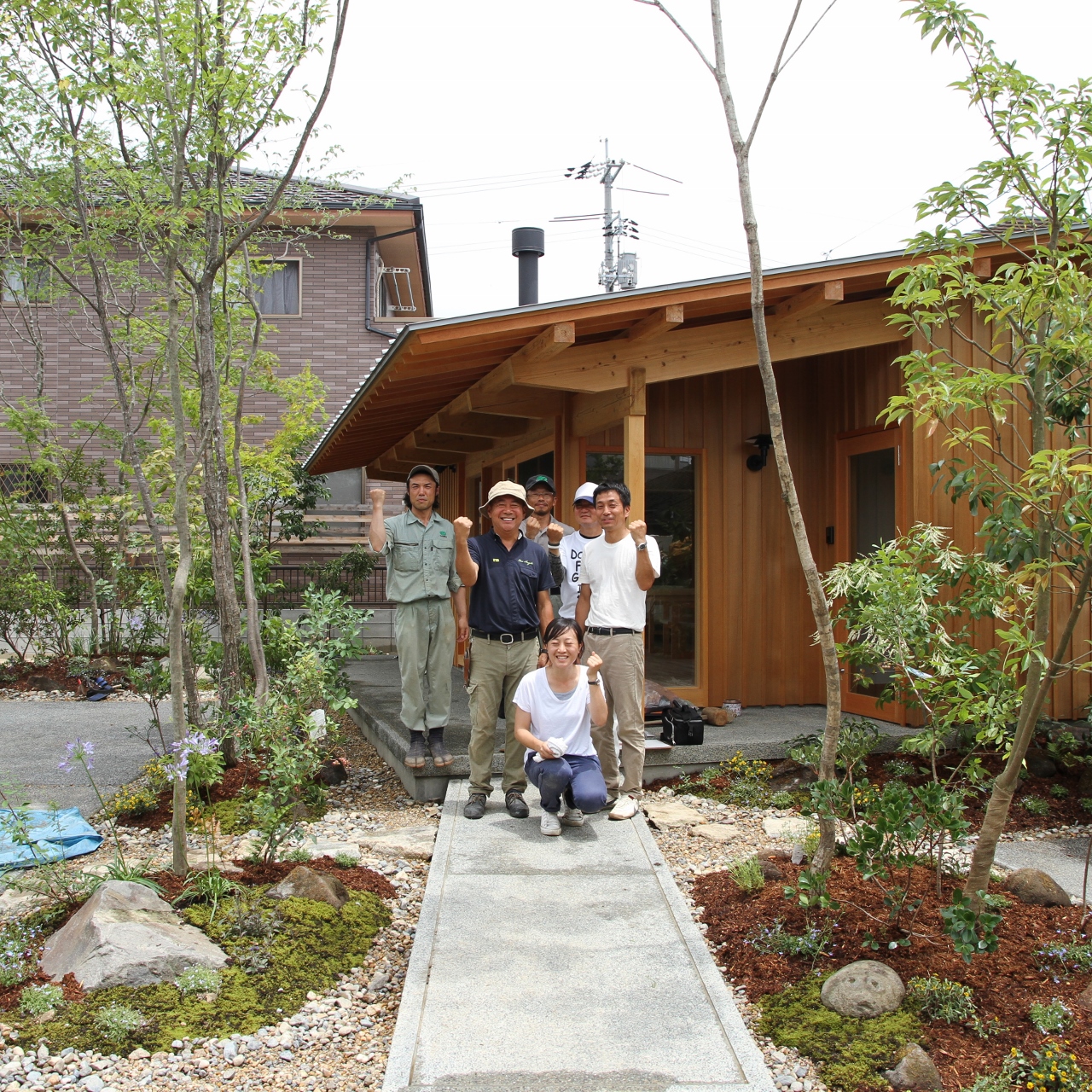 会社案内 岡山の本格木造注文住宅なら安藤工務店 和モダン木の家 平屋新築を建てる安藤建築設計事務所